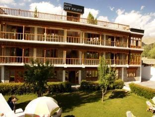 Hotel City Palace Leh Zewnętrze zdjęcie