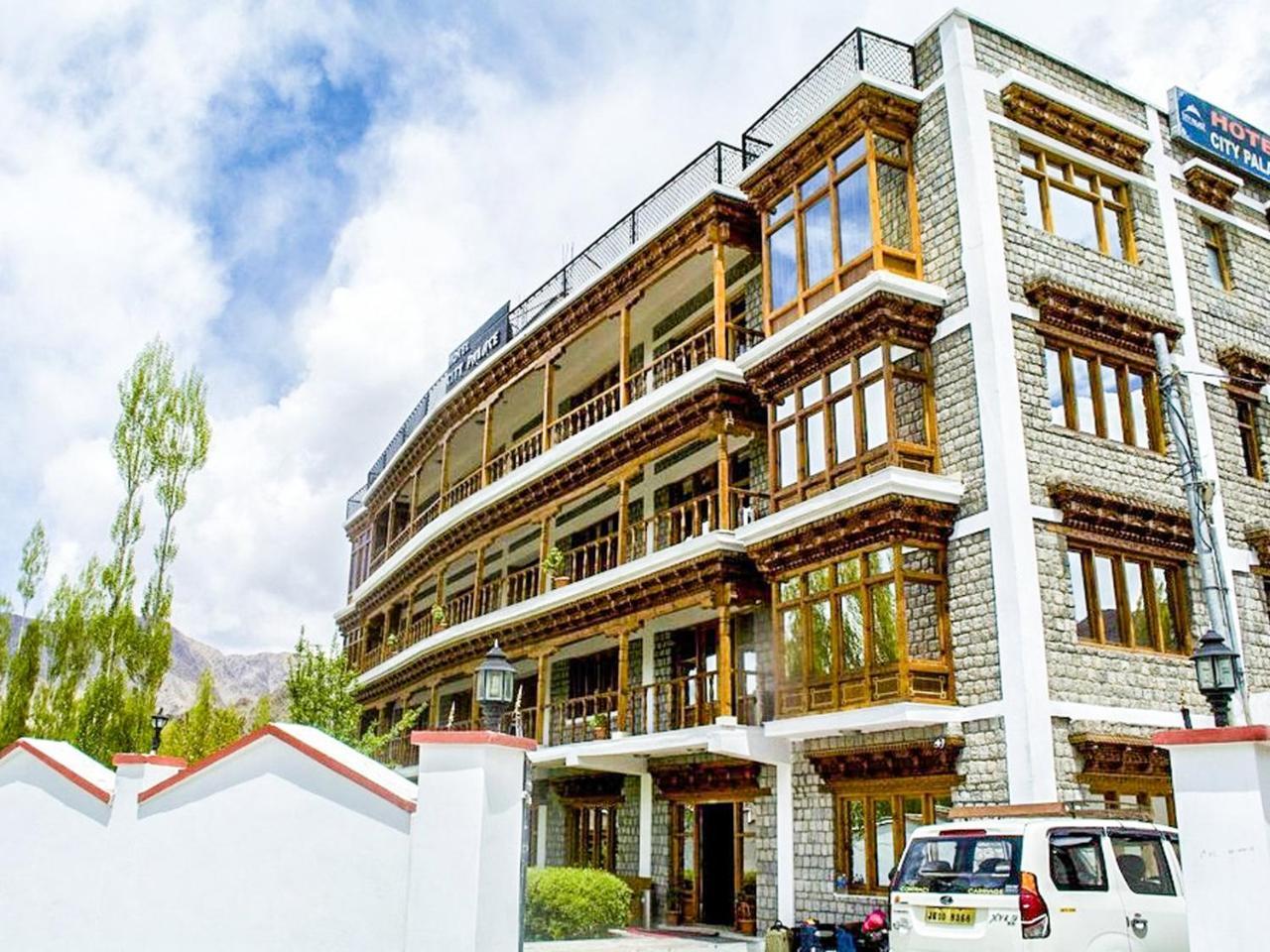 Hotel City Palace Leh Zewnętrze zdjęcie